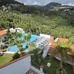Ocean Breeze Pool&jacuzzi View 2 Terraces Flat102 アパート