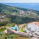 Ocean Breeze Pool&jacuzzi View 2 Terraces Flat102 Апартаменты *